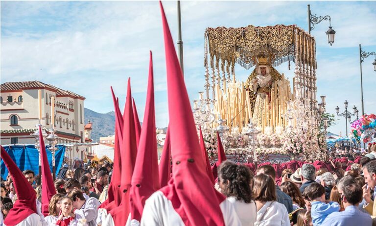 Embracing the Sacred: Exploring Jueves Santo and Semana Santa
